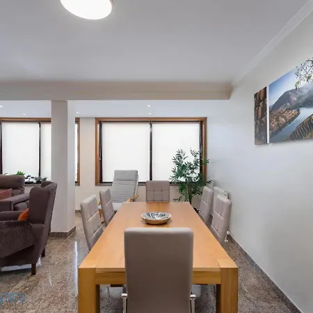 Gaia & Pool - Porto South Seashore